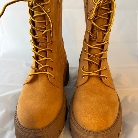 DV Dolce Vita TAN Glisten Lug-Sole Lace-Up Combat Boots Women Size 9 NWOB - Picture 2 of 6